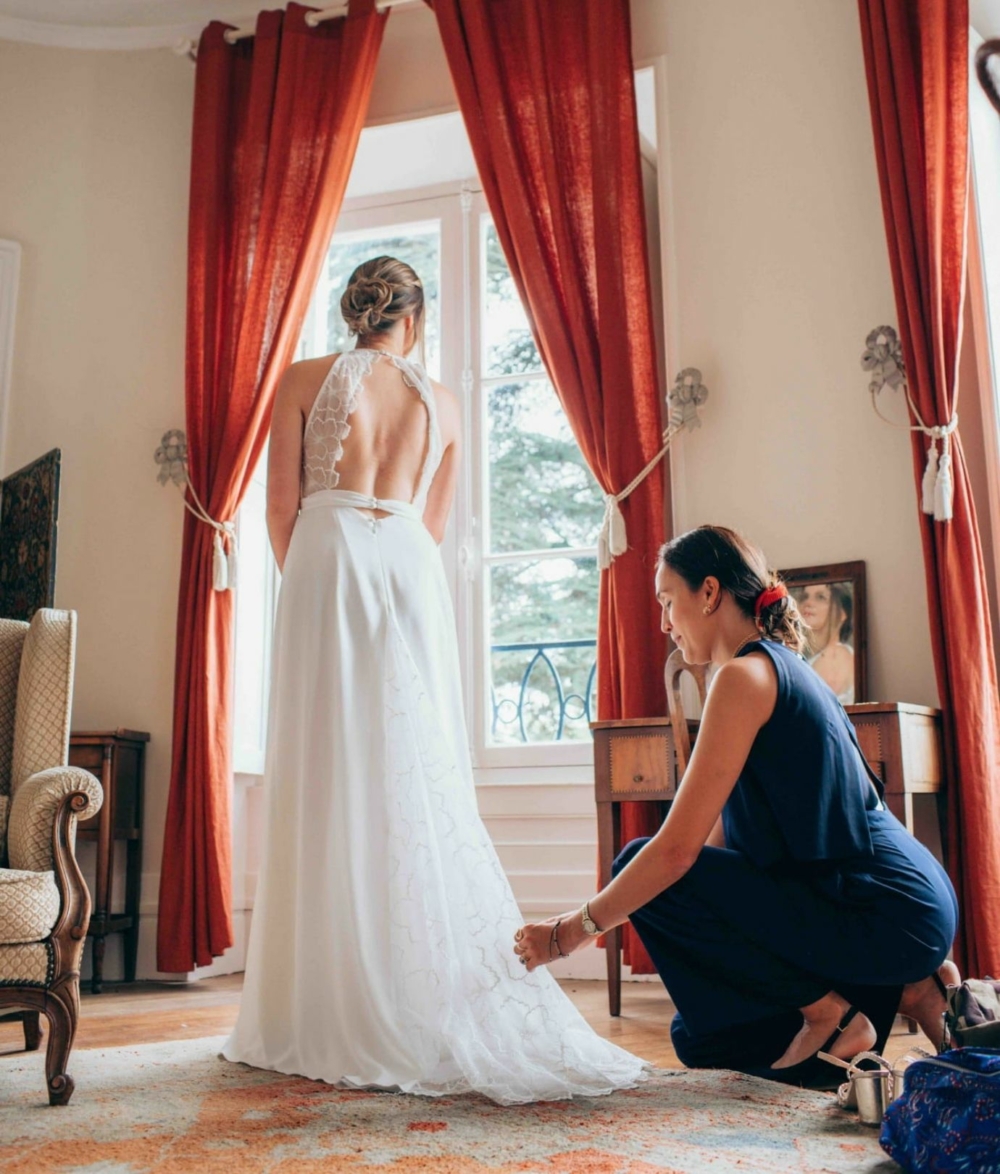 se préparer au château Préparatif de la marié dans les chambres du château